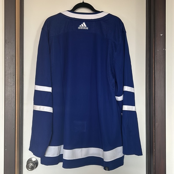 TWO Men’s Toronto Maple Leafs Jerseys - Picture 5 of 5